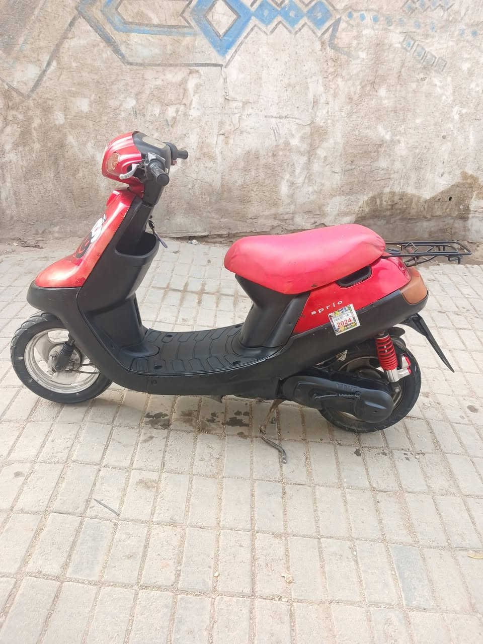 سلام عليكم بطه للبيع تك
شاصي مكفول 
كهربايات شغاله 
سلف شغال 
مكينه ناعمه حلوه 
سعر ٢٥٠ 
مكاني مقابل كراج الموحد 
***********
