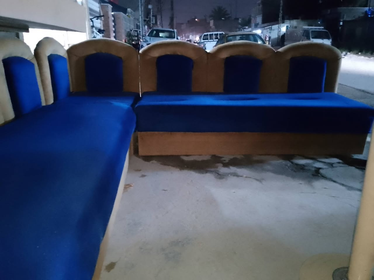 ديوان 7مقعدالسعر125الف***********
