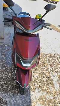 دراجه شحن سكنس البيع دراجه نضيفه بس بطاريات تعبانه مكانك بغداد 0777341...