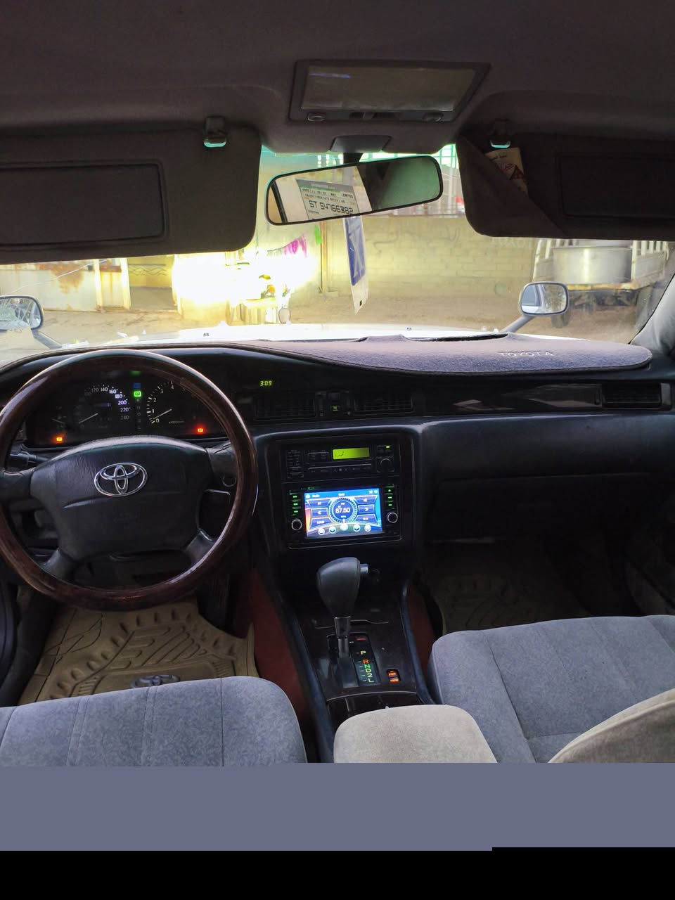 تويوتا كراون رأس الثور تكم
1997
مواصفات 5دكم فول تبريد قطعتين 
كشن مساج 
 اربع كشنات كهرباء 
سبلت 
مكينه vvt.i بطل اسود 
جديده شرط 
حداديه جديده 
لايت زنون 
شاشه تحكم 
تخم تاير جديد
كفاله عامه من الحادث والصبغ فقط السياره بيها جراد قليل لان كشرها ابلاد 
رقم بغداد الجديد باسمي تحويل مباشر 
سنويه لل 2027
سعر 97 وبيها مجال 
واتساب ***********
