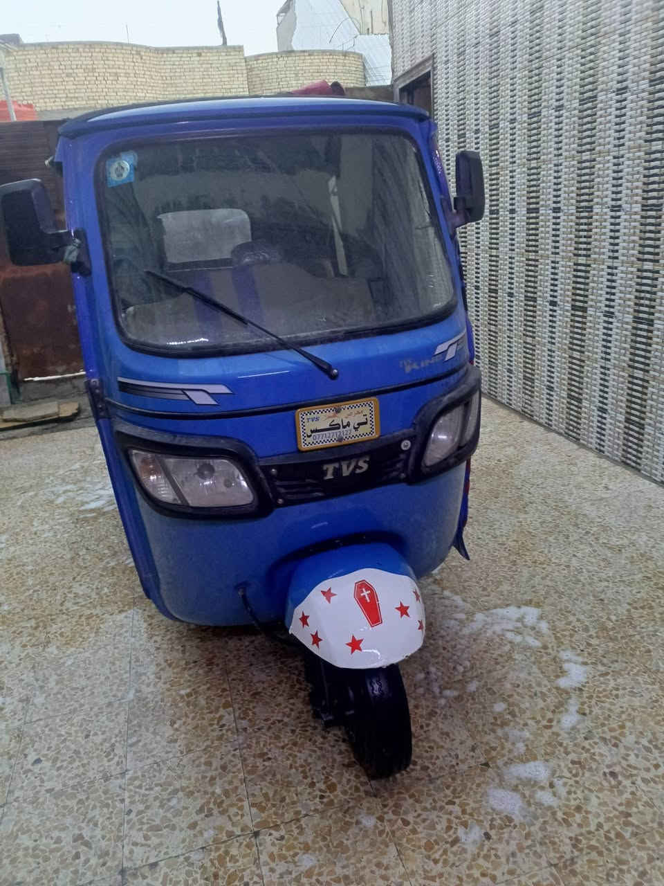 السلام عليكم تكتك للبيع tvs موديل 22 شهر 10 محرك مفتوح بدي شوف العين بدي كلش نضيف مكاني البصره الحيانيه السعر 7700 سبعه وسبع ميه رقم ***********
