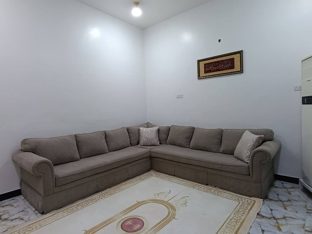 اللَّهُمَّ صَلِّ عَلَى مُحَمَدٍَ وآل مُحّمٍد

مـاشـاء الـلَّـه تـبـاركـ الـلَّـه

ديـوان للـبيــع 6m 

صـنـاعــة گــويــتــي درجـة اولـى أصــلي 

كــشــن مـنـفـصل ســحـاب والـظـهر مـنـفصـل سـحـاب 

الســڤـنج سوڤـت طـبـي 

الـقـمـاش گـتـان نـاعــم 

گــوشـيـات  عـدد 4

الـســعــر 600

مـگـانـي الـبـصـرة/***********
***********
