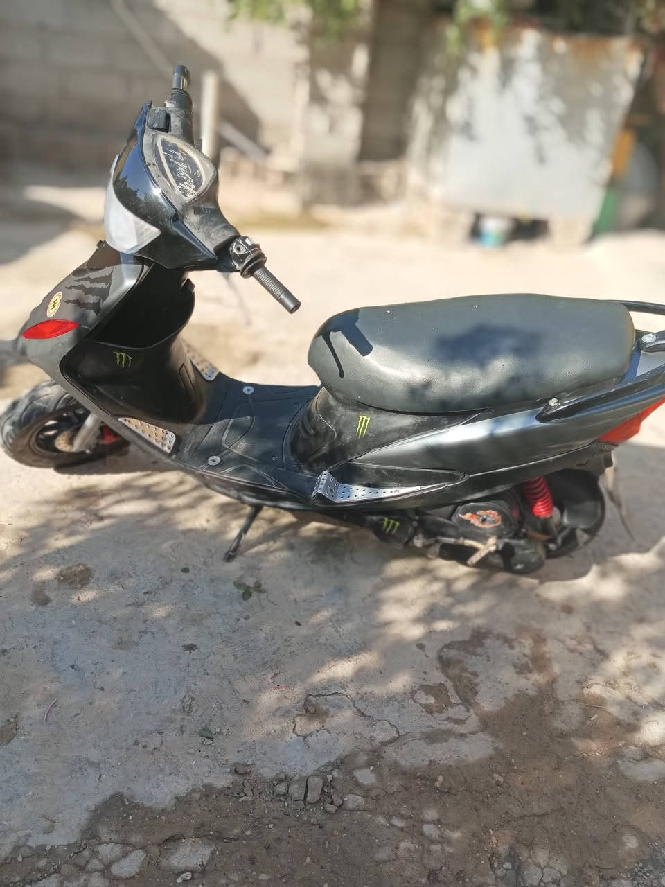 سلام عليكم ماكس عدله للبيع سعر 450مستعجل اي نقص ما بيه مكان جسر ديالى الجديد منطقت الكرغوليه ***********
