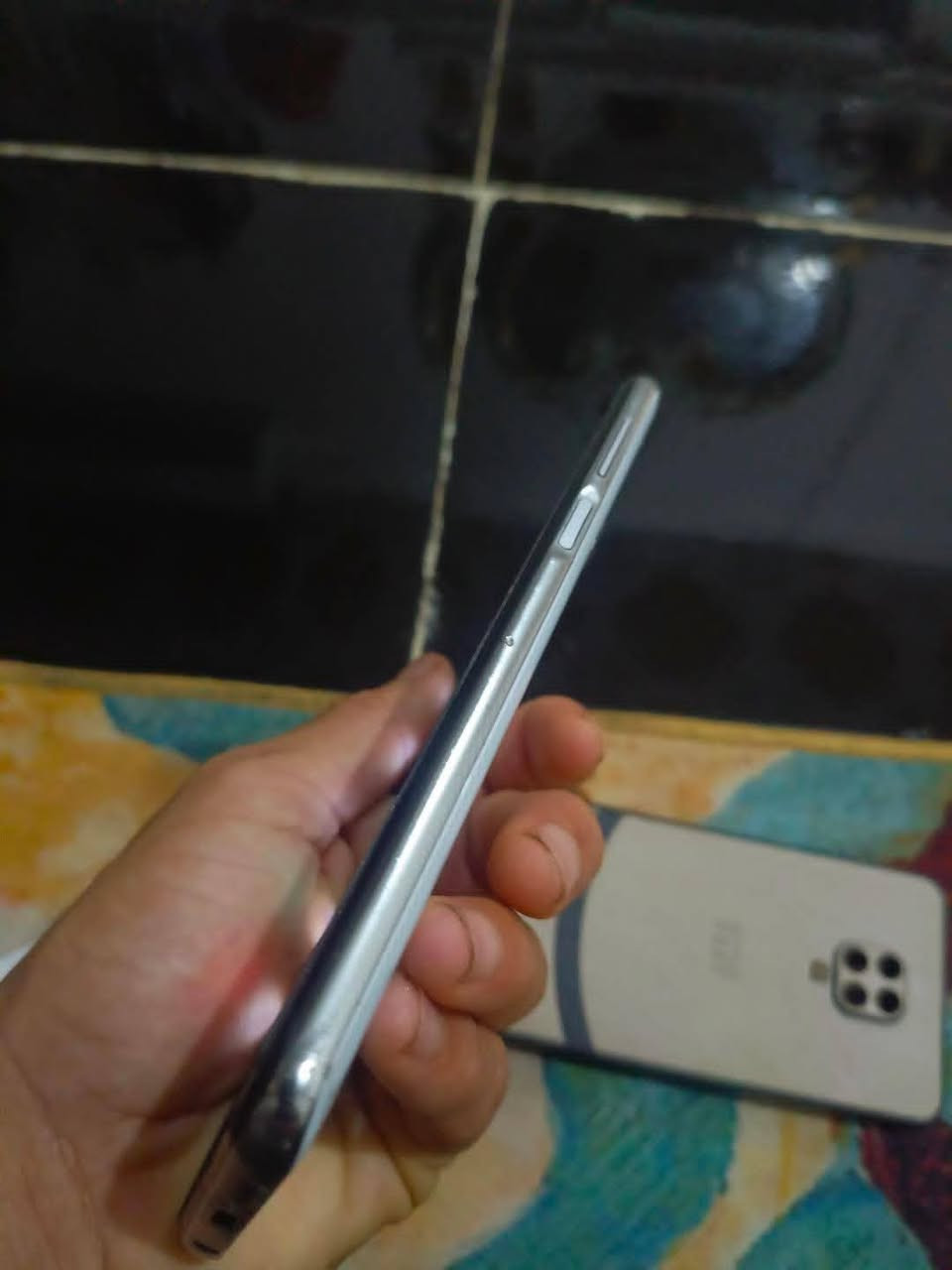 ريدمي نوت ٩اس جهاز بعده جديد ولا شخط ذاكره ١٢٨  سعره ١٢٠الف مكاني شطره  ***********
