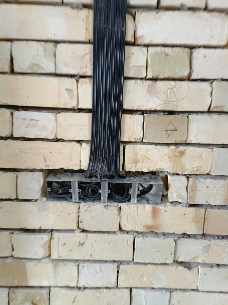 تأسيس كهرباء عمل درجة اولى
النقطه السيمز 3 آلاف
البوري 5 ونصف
عمل درجة اولى والتزام العمل داخل النجف فقط
العمل مجانا للفقراء والغير متمكنين واني خادم
***********
