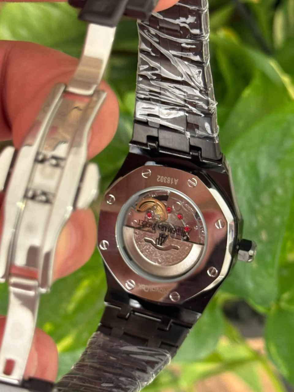 🕰️ فخامة تستحق الانتظار.. وأخيرًا الموديل الذي طال انتظاره! ✨

​💬 للطلب أو الاستفسار عن الألوان المتاحة والأسعار، أرسل لنا رسالة على الخاص الآن، أو اترك تعليقًا بكلمة "تفاصيل" وسنتواصل معك.
​🚚 يوجد شحن لجميع المحافظات. القاهرة, مصر


**إذا كنت صاحب هذا الإعلان وتريد حذفه لأي سبب، رجاءا أرسل رسالة إلى الدعم الفني**
