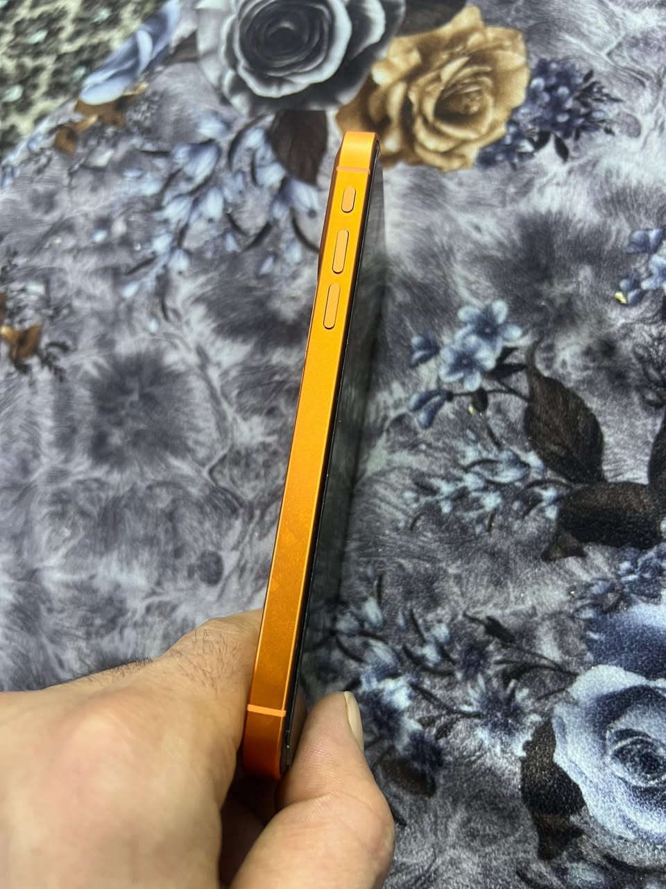 آيفون xr  محور 17 برو طبق اصلي
ذكره 64
مبدل بطاريه فقط 
باقي كلها بلادي 
سعر 200 ألف 
عنوان أربيل


**إذا كنت صاحب هذا الإعلان وتريد حذفه لأي سبب، رجاءا أرسل رسالة إلى الدعم الفني**