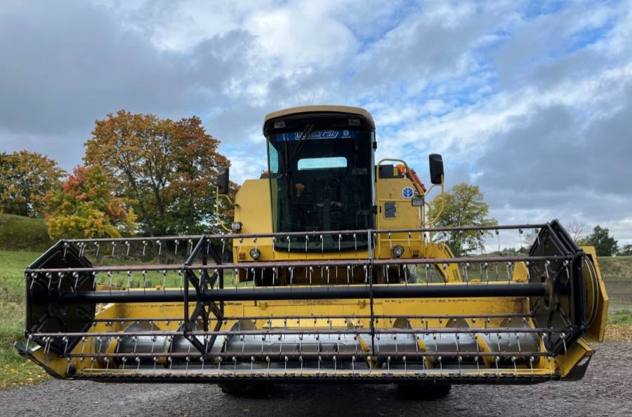 Newholland tc54
موديل 1996
مشتغلة 2540ساعة فقط
( 4 بلم قايش طبلة 15 فوت) + عربانه طبلة
تايرات بحالة ممتازة
(كفالة محرك وكير واكسل ومعمل وابلام) 
مكان الحاصدة اوربا🚩
السعر 21.000$ ( دفترين و10 اوراق) 
مدة الوصول من 20-30 يوم بعد الحجز
بدون حجز مابيع ❗
للاستفسار خاص او  3197010285034+


**إذا كنت صاحب هذا الإعلان وتريد حذفه لأي سبب، رجاءا أرسل رسالة إلى الدعم الفني**