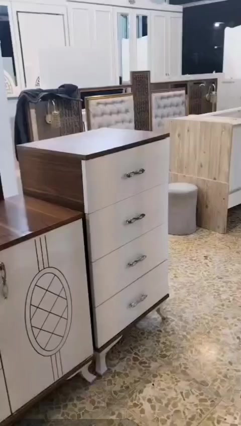 غرفه تركيه ٩قطع معه الشد ونغل ٧٠٠ وبيه مجال


**إذا كنت صاحب هذا الإعلان وتريد حذفه لأي سبب، رجاءا أرسل رسالة إلى الدعم الفني**