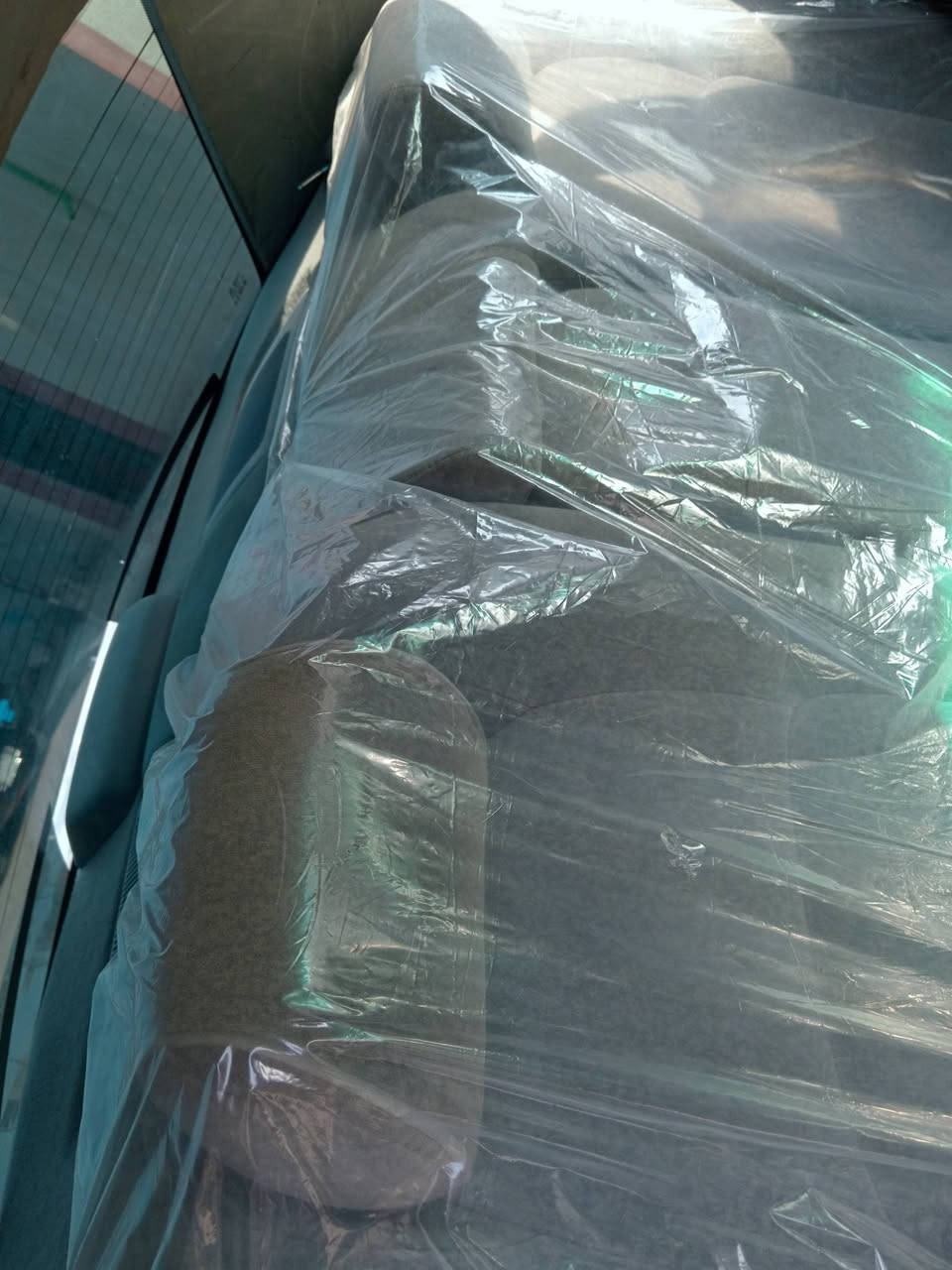 السلام عليكم ادوات  راس الثور تكم كفاله من الكص والضربه مكينه ففتي فول مواصفات السياره جديده بمعنه الكلمه حداده كهربائيات كلهه شغاله العنوان بصره السعر 55 وبيهه مجال
***********
