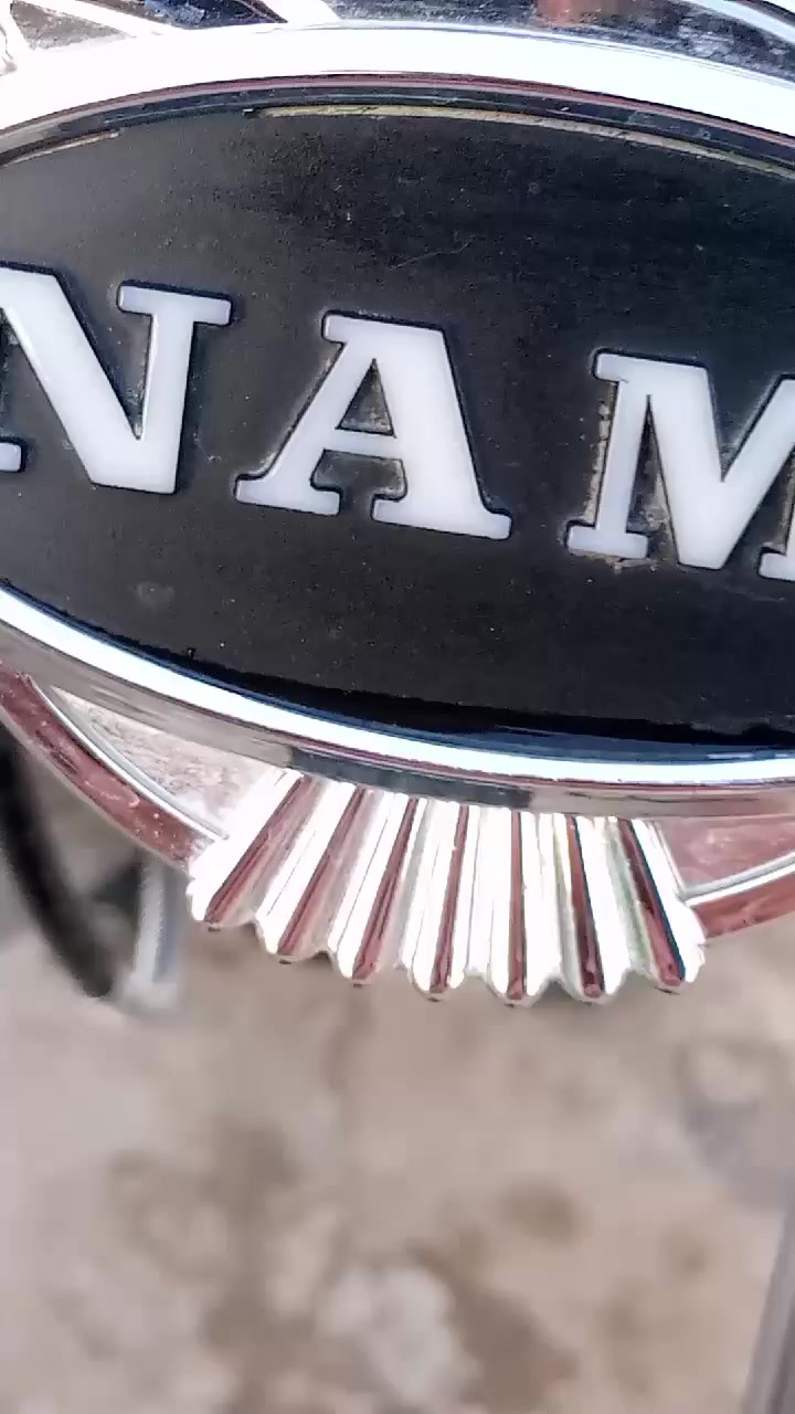 سلام عليكم دراجه للبيع شلامجه اوراق سكنر صارلها شهر من معمره السعر 750 وبيها مجال الاتصال***********
