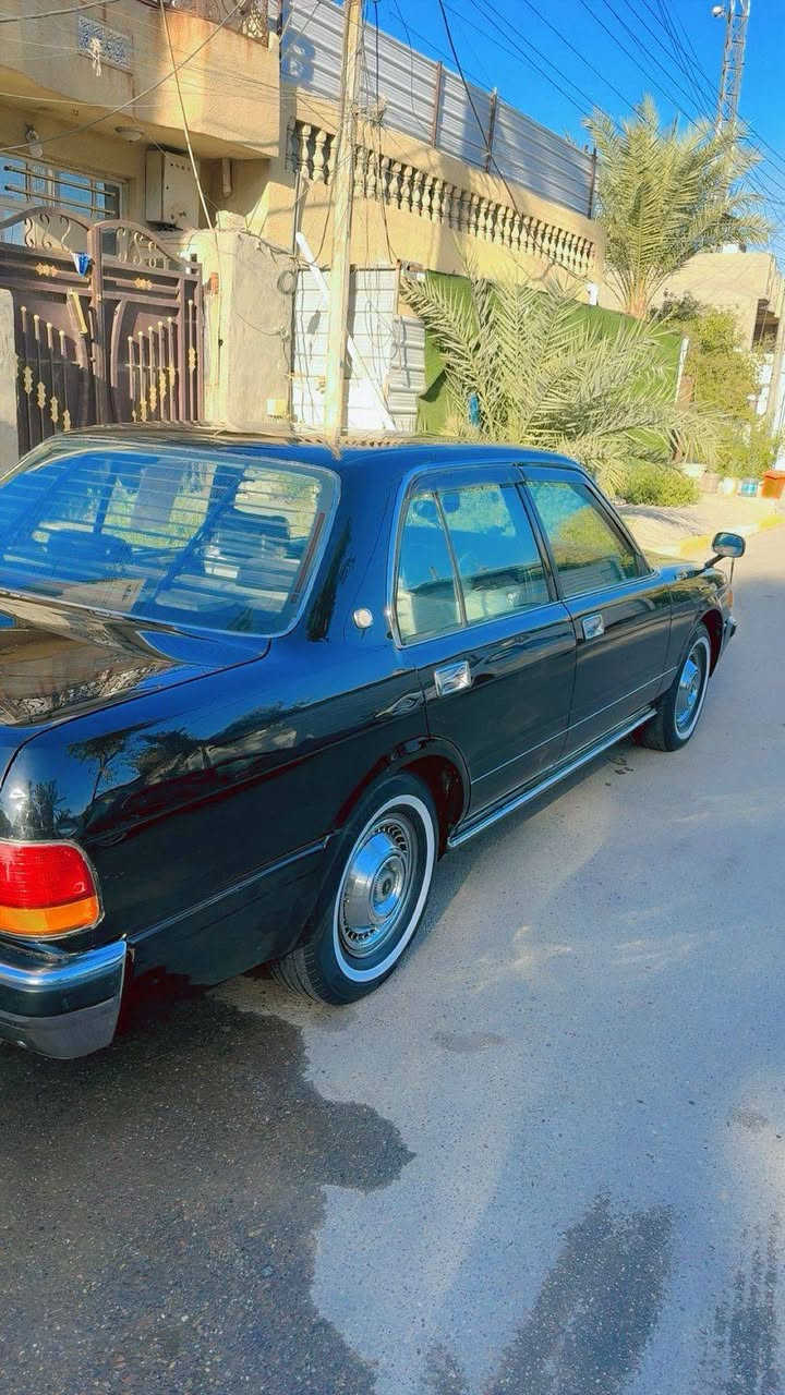 كراون ديلوكس للبيع موديل ١٩٩٣ مكينة ونجي سيارة بلادية مكانات صبغ للإستفسار الاتصال
‎0771 197 9295
