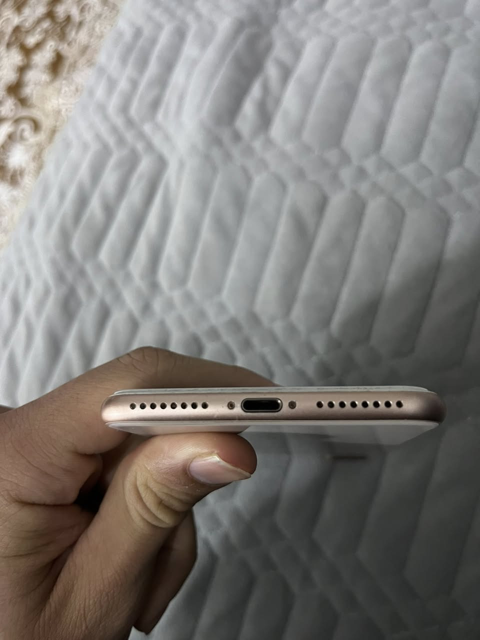 سلام عليكم 8 بلاس ذاكرته 64 بطاريته 80 بلادي ممبدله جهاز وتر ممفتوح فقط شاشه مفطوره واضحه ب صوره بصمه شغال السعر 110 بي مجال خابرني وتدلل ***********
