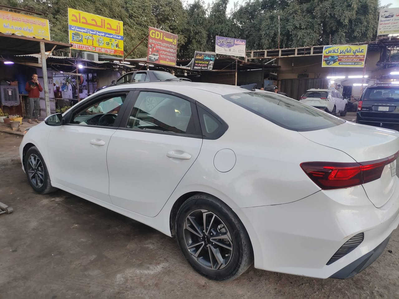 كيا فورتي 
كل شيء اكو بالسوك وكل شيء  بسعرة
2024 KIA Forte, Lxs
السيارة  دخول جديد بدون رقم 
معروضة ١٢٥ وبيهه شوية مجال مصبوغ بيهه قطع ابيعلك مصبوغة عام 
ماشية 20الف ميل فقط وارد أمريكي مكانها بغداد الدورة 
صور الحادث بالمنشور 
أي استفسارات اتصال على الرقم 
***********
بي واتساب
