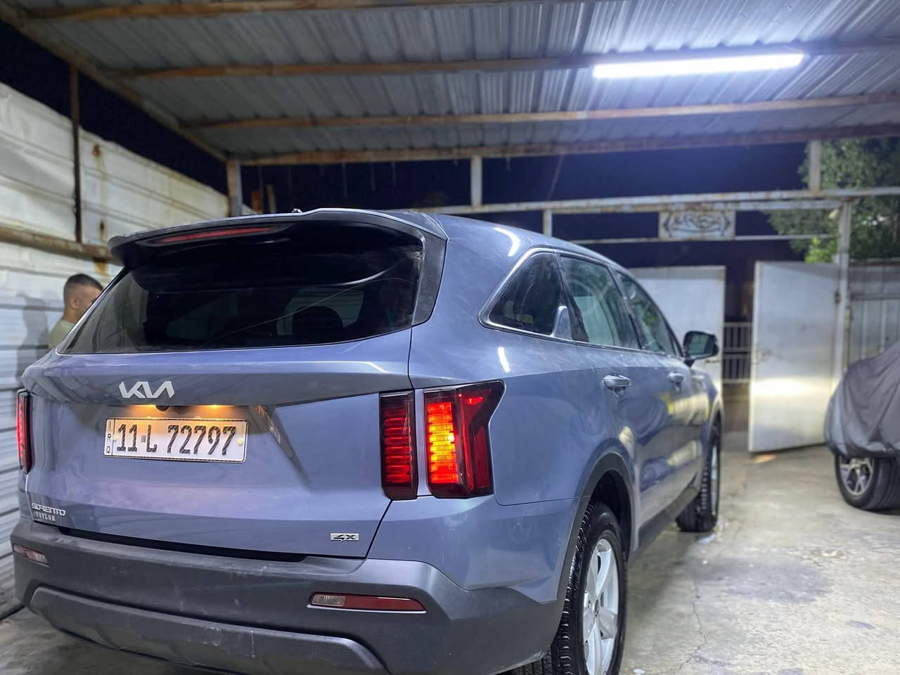 السلام عليكم
سورنتو 2023 وارد أمريكي

كفاله عامه من كلشي عدا البنيد تبديل 

بدون دواخل 

مواصفات

7 راكب

كار بلي 

شاشه 

كأمره

وقوف ذاتي 

رادار امامي

ماشيه 24 ألف كيلو 

سياره نضيفه جداً

السعر 225 وبيه مجال

رقم بغداد بأسمي تحويل ثاني يوم 

مكان بغداد البلديات 

***********
