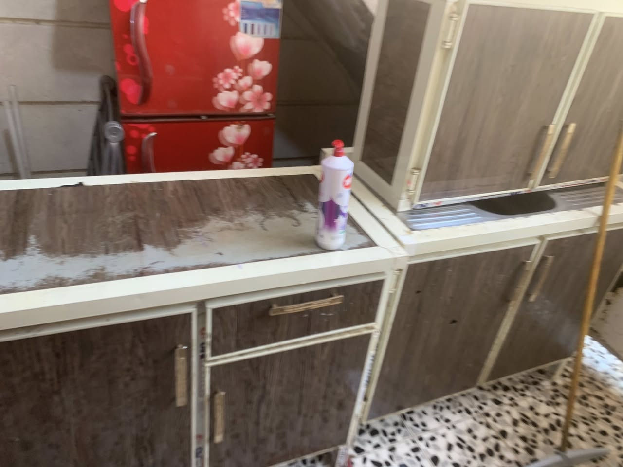 سلام عليكم كاونتر ١٢٥ ٣ قطع مكيف جديد مشتغل شهرين ٣٥٠
ثلاجه ١٢٥ مكاني الكريعات سبع ابكار 
***********
