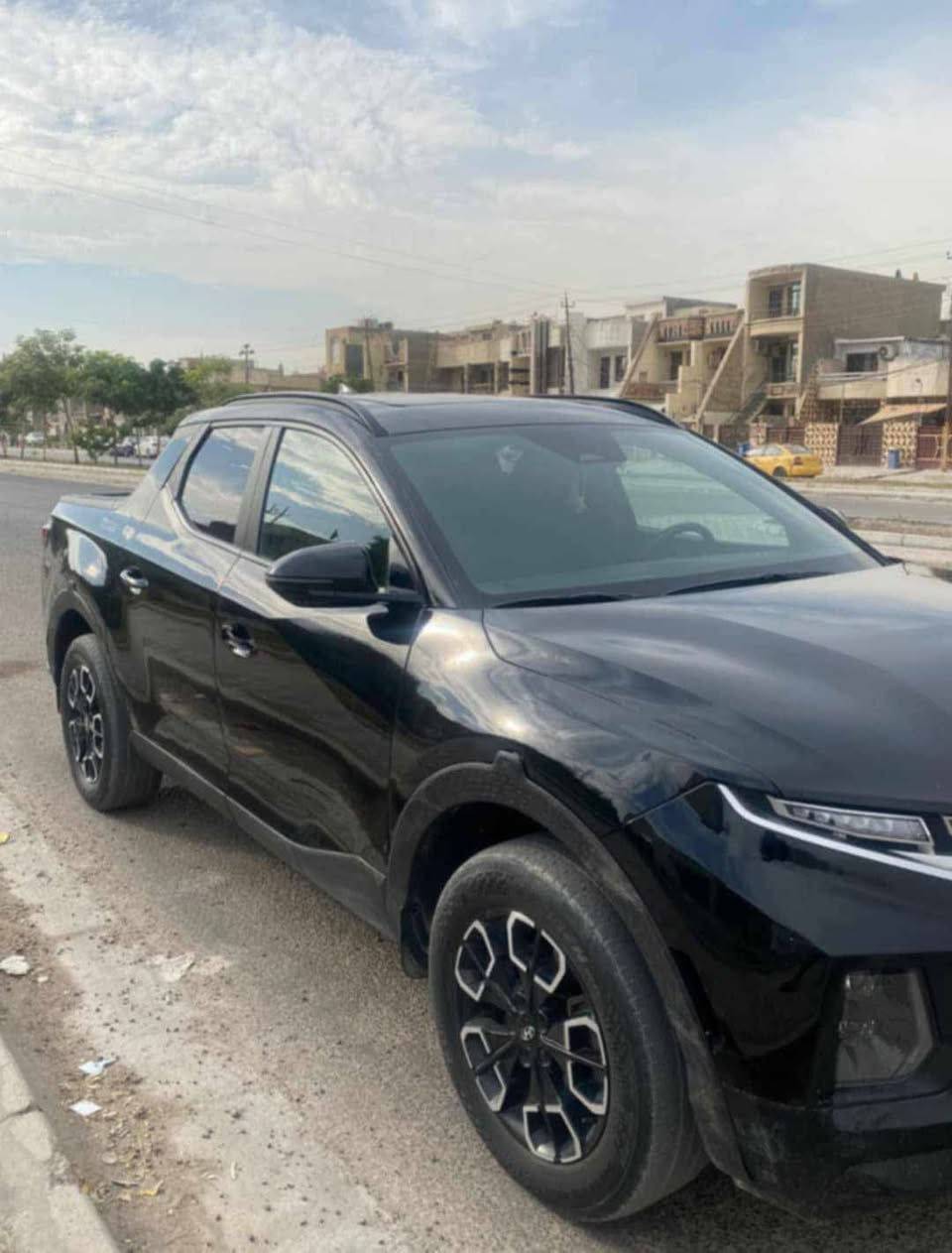 السلام عليكم سانتا  كروز للبيع   موديل2022
المواصفات فول 

بصمه تشغيل و ابواب 

فتحة سقف 

كشنات تدفئة 

لايت و بك لايت led

شاشه دجتل 

محرك 2500 تيربو 

كشن كهرباء وبعد بيها هواي مواصفات 

 وصور حادث بمنشور مصبوغه صفحه

بدون تبديل  

ماشيه 47الف ميل سياره

رقم بغداد تحويل ثاني يوم 

السعر215وبيه مجال 

مكان السياره شهداء البياع  

رقم التلفون ‏‪***********‬‏
