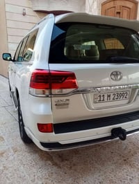 لاندكروز GXR • ٢٠١٩ • ٩٤٠٠٠ كم