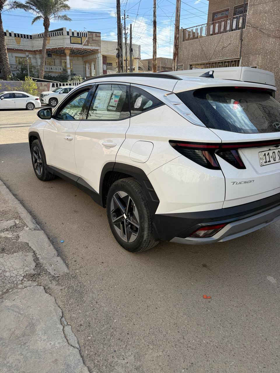 السلام عليكم توسان 25 بغداد.    السياره باسمي العنوان بغداد جميلة السعر 228 ورقة بدون صبغ ***********
