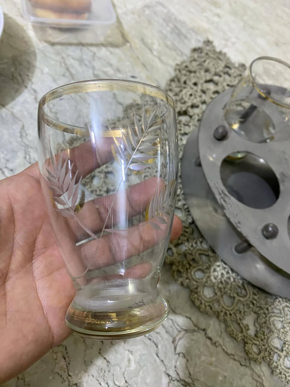 انتيكات قديمه جدا للبيع بغداد الصينيه مع الكلاصات عمرهه اكثر من ٥٠سنه ب٢٥ والدورق القطعه ب١٥ الوحدة قفل


**إذا كنت صاحب هذا الإعلان وتريد حذفه لأي سبب، رجاءا أرسل رسالة إلى الدعم الفني**