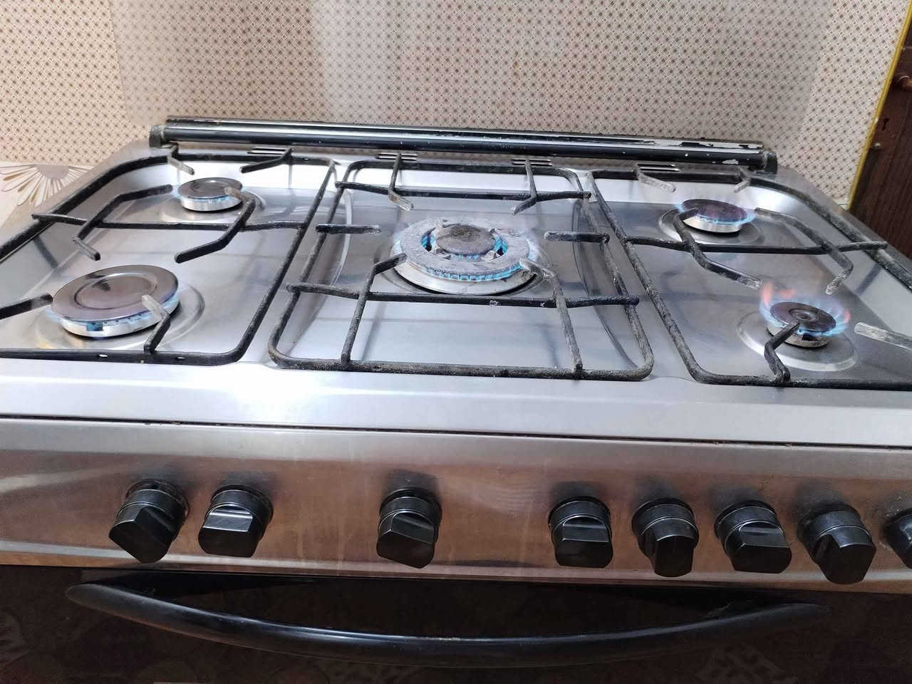 طباخ مصري كلش نضيف كله شغال السعر ١٥٠ العنوان كوت حي الجهاد قرب مدرسة رمضان الرقم *********** دهل اوران, واسط
