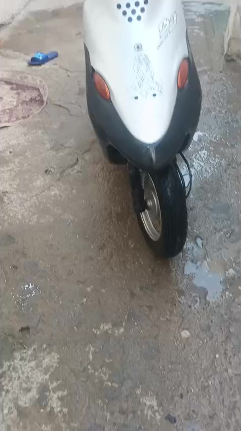 السلام عليكم شباب دراجه 9 نظيفه مكينتها ما مفتوحه دراجه كل شيء شغال بيها كهربائيات كل شيء بس ما عدا السلف عطلان سعرها 250 وبيها مجال
تواصل على الواتساب ***********
