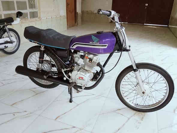 دراجه كلك كلك للبيع

شاصي انيرجي مكينه رابيدو نضيفه 

السعر ٤٥٠ وبيه مجال قليل 

مكان سوق الشيوخ ناحية الطار 

***********
