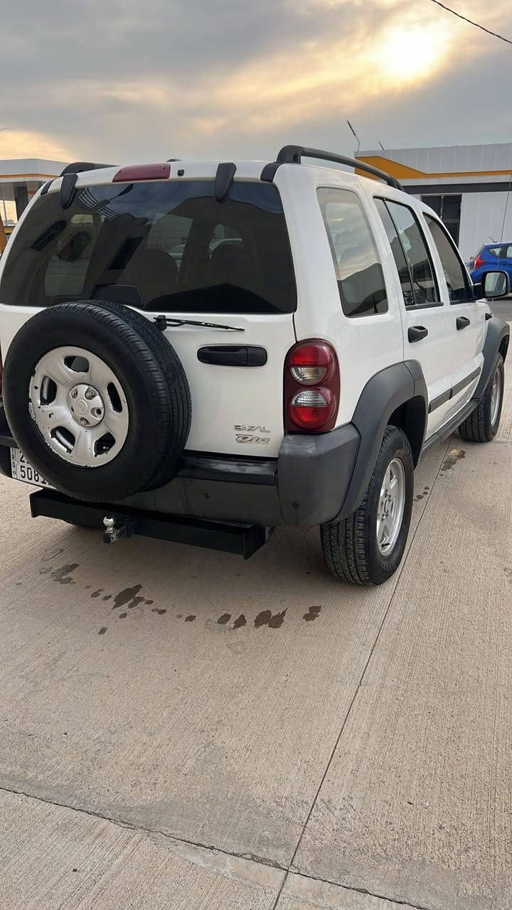 مۆدیل 2007هیچی نیه بێ سبوغو بێ لێدراو هه مو شتێکی تازه یه سه نه وی به ناو خۆمه غازی تورکیشم بۆبه ستاوه هه موگیانی به شه رت گێڕومه کینه وده بڵ اکسل به شه رت سعری 115وه ره قه و مه جال *********** له هه ولێرم
