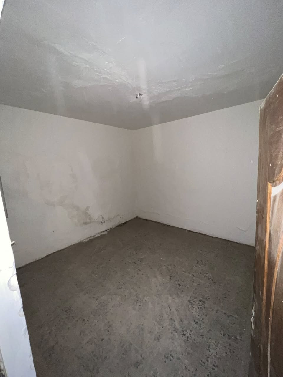 السلام عليكم 

محل للايجار ومخزن بنفس الوقت 
المكان شارع فلسطين شارع المستشفى العالمي 
اي شخص حاب يشوف المكان او يعرف سعره يتصل على الارقام الموجودة في الصورة مع كل التقدير والشكر


**إذا كنت صاحب هذا الإعلان وتريد حذفه لأي سبب، رجاءا أرسل رسالة إلى الدعم الفني**