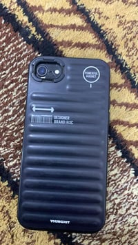 ايفون ٨ • ذاكرة ٦٤ • ضهره مكسور