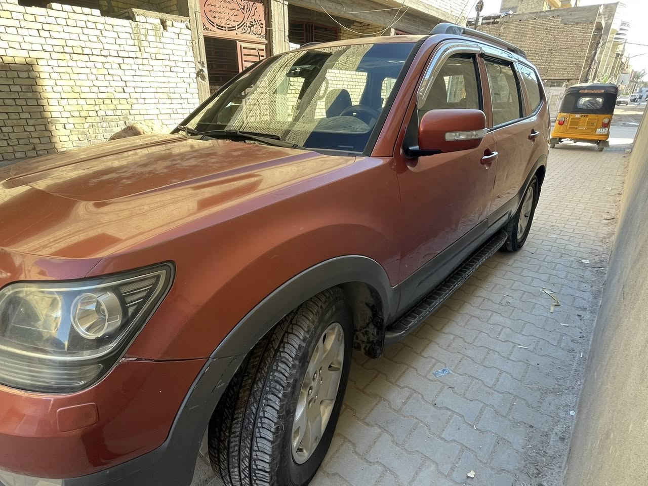 السلام عليكم للبيع موهافي  2009 خليجي
السيارة مكفولة من الصبغ عدى الدعامية الامامية 
وبيها بارد باب السائق فقط
محرك وكير وصدر مكفولة والصدر جديد امامي خلفي 
تبريد وتدفئة شغاله ومكفوله  
3 قطع تبريد 
فتحة سقف
كشن السائق كهرباء 
الجنطة شفط كهربائي 
دفع رباعي 
شاشة اندرويد
كاميرا خلفيه 
مرايه الداخليه كهرباء 
مري الجوانب شفط 

سنوية لسنة 2028 السيارة بأسمي السعر 125 وبيها مجال بسيط 
العنوان بغداد الشعلة 
للتواصل : ***********
