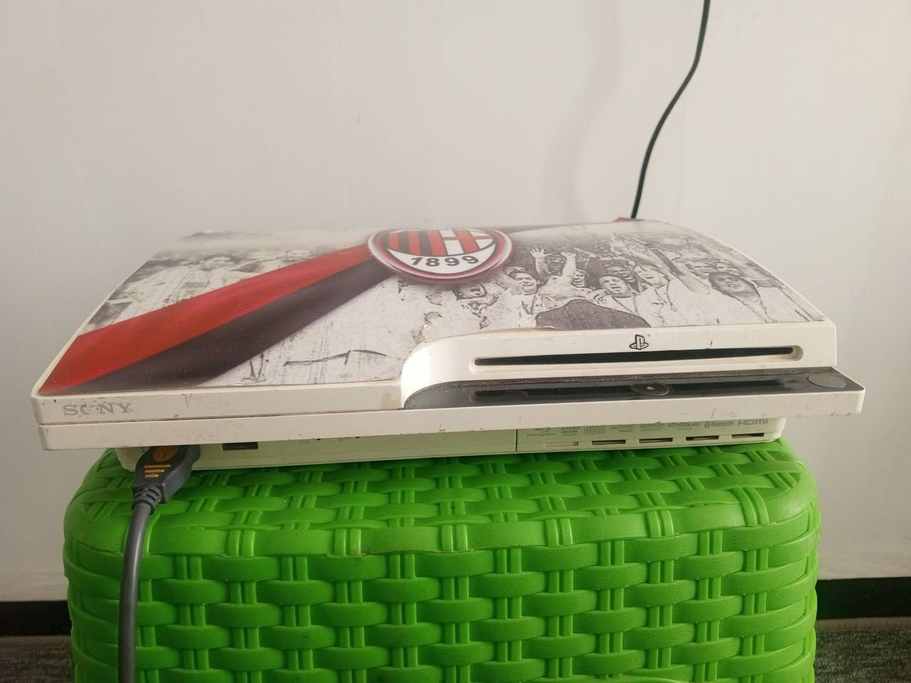 سلام عليكم  لليع جهاز بلي ستيشن 3 سلم ذاكرة 320G الجهاز يحتوي على 12 العاب من ضمنهن لعبتين سباق وبيس18 و فيفا19 و ماينكرافت وذا لاست اوف اس و اتيكن6 و gta 5 و gta4 وباتمان اركام ستي و كريتوس 3 و كول اوفو ديوتي بلاك اوبس2 للعلم الجهاز لوك ستيكر غير مفتوح مكاني كربلاء الحسينية........


**إذا كنت صاحب هذا الإعلان وتريد حذفه لأي سبب، رجاءا أرسل رسالة إلى الدعم الفني**