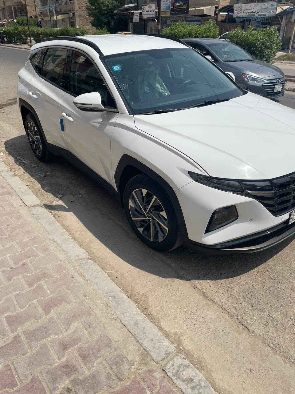 من رخصت الادمن..
توسان 23 خليجي مكفوله عدا رصعه بسيطه بالجاملغ الايسر...متعدله عل بارد.. ماشيه 28 الف حقيقي.. مكفوله كير ومحرك ..بغداد باسمي تحويل مباشر ..السياره رايدها ب 21 الف ..السعر نهائي رجاءا..
للتواصل ***********..الكاظميه..
