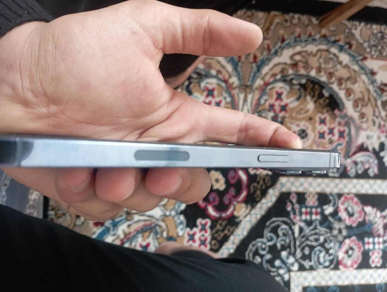 ايفون 13 برو ماكس امريكي
مبدل بطاريه اصليه من ابل اصليه البطاريه 93
وتر برو الموبايل كلشي مابي بس البطاريه من ابل شرط الفحص 
المكان كربلاء قرب الحر 
السعر 650 وبي مجال 
رقم الموبايل ***********
