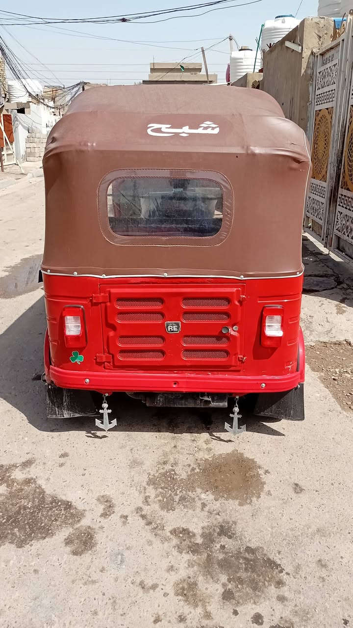 سلام عليكم تكتك للبيع 2018محرك 20 وراق صوليه كامل سعر ٤ راسلني واتساب***********
