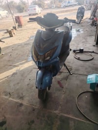 دراجة شحن • بدها بطاريات • للمبيع