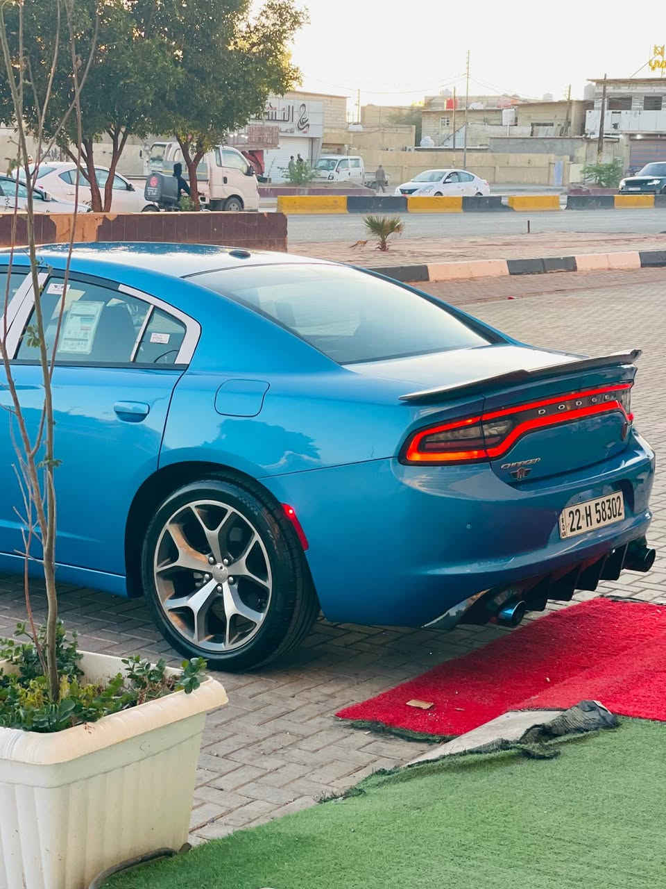 سلام عليكم 
جارجر 2019 وكاله ليث العبيدي 
داخله زيرو ماشيه حاليا 50 اصل رقم اربيل هزه جديده وسنويه لل 2031 تحويل او وكاله 
مكفوله ضربه وصبغ وبارد حتى الدعاميات 
استخدام شخصي جاهزه تخم تاير حداديه مابيه كل نقص كلوب ممشتغل بلعينه نص مواصفات تشغيل عن بعد شفتات ستيرا وكشنات حضن وحساسات وبقيه مواصفات الجارجر معروفه محرك 3600 جاهزه مابيه كل نقص مكاني البصره الجبيله
للاستفسار 
*********** البصرة, العراق
