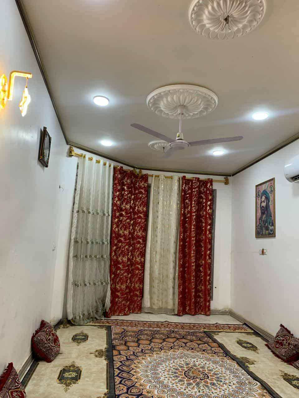 دار للبيع مساحه ٢٠٠مركن موقع ممتاز في البيضاء خلف الانوار. السعر مناسب جدا مستعجلين عالبيع 
يحتوي على غرفتين نوم وصاله ومطبخ وصحيات داخليه وخارجيه  بناء حديث طابوك (زراعي) الشراي يتصل ***********  الشراي يتصل واتساب موجود
