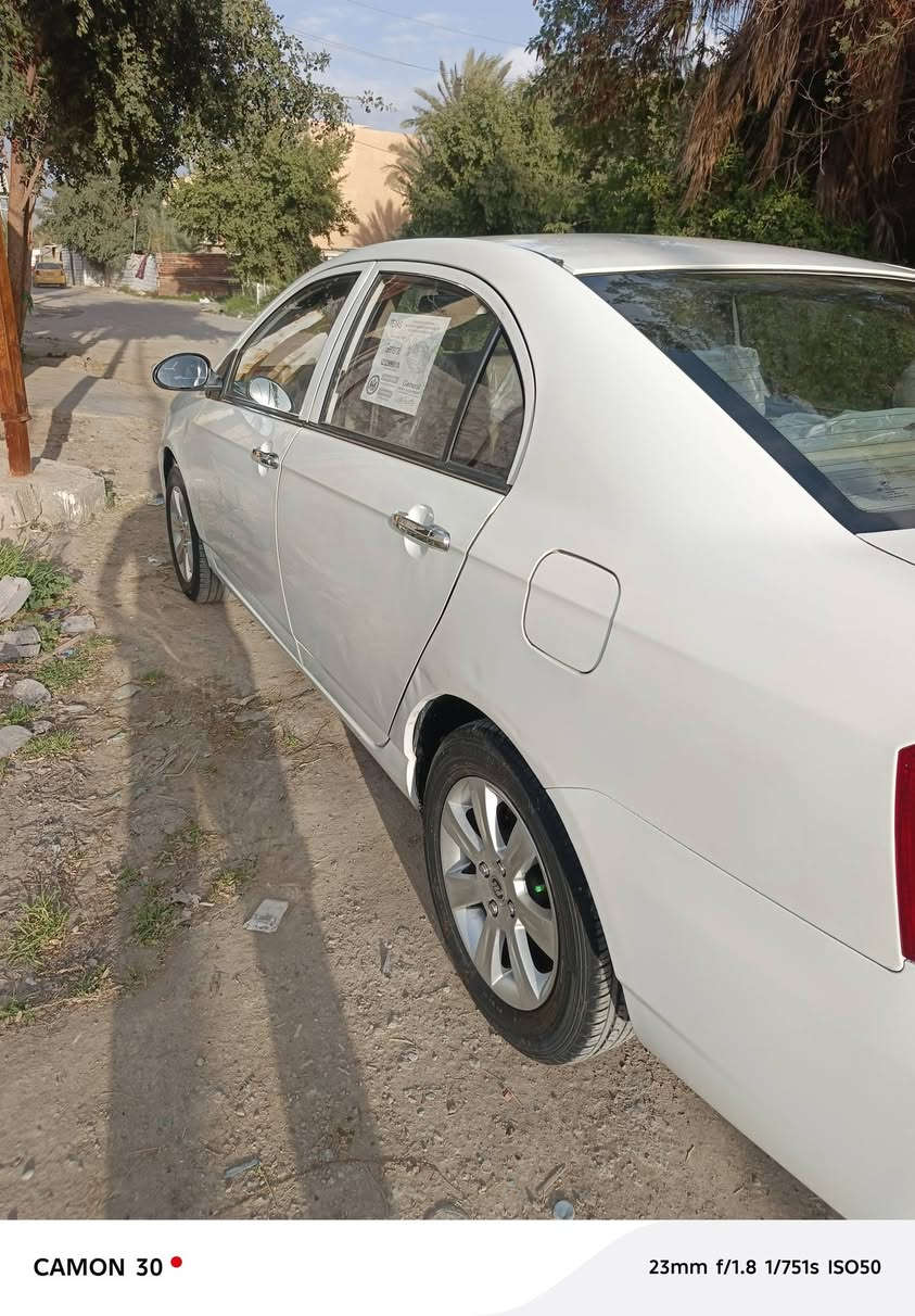 للبيع ليفان 620 بغداد 2011  محرك جديد الكير جديد اوتو كفاله عامه من ضربه وصبغ وتبديل وخياسات ماشيه السياره ٧٠ الف اي نقص مابيه تبريد ثلج سويجات  عدد ثاني شركه السياره  موصفات حلو تفقيل ذاتي سياره على وضع الشركه السعر ٦٣ بغداد التاجي 
, ***********

