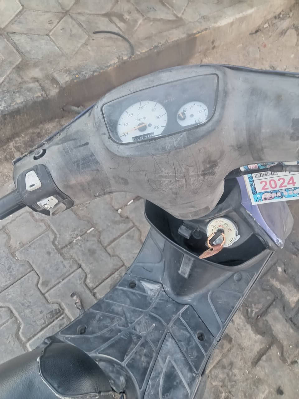 بيجي البيع حلوه ونضيفه السعر ٢٥٠ وبيهه مجال مكاني رميثه *********** وتساب
