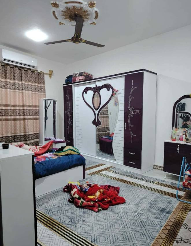 بيت طابو زراعي سند 25 المساحه 300متر بناء قبل 8 اشهر بناء جديد درجه اوله غرفتين وصاله ومطبخ وبراني كما موظح بلصوره الموقع هو الجبور شارع 30 قرب بيت رياض الحركوصي بناء ابلوك الأساس صب مسلح والسقف كذلك صب مسلح السعر 57 وبيه مجال لشراء لاتصال على الرقم ***********
