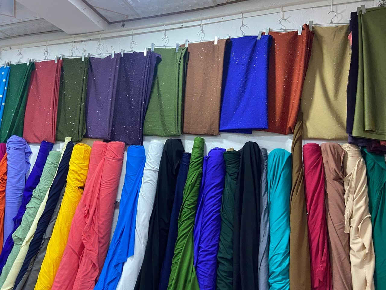 بسم الله وعلى بركة الله وصلنا جميع   انواع الأقمشة النسائية  الصيفية   عبدالهادي.   ناحية الزاب فرع ثانوية الزاب ***********
شكرا لمن يشارك المنشور. الجمعة.  ٢٠٢٦. /٣/٦
