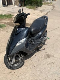 خوان هاي دراجه ثعلب للبيع دراجه كفراتها مرتبه ونظيفه وكلهما مختمه والا...