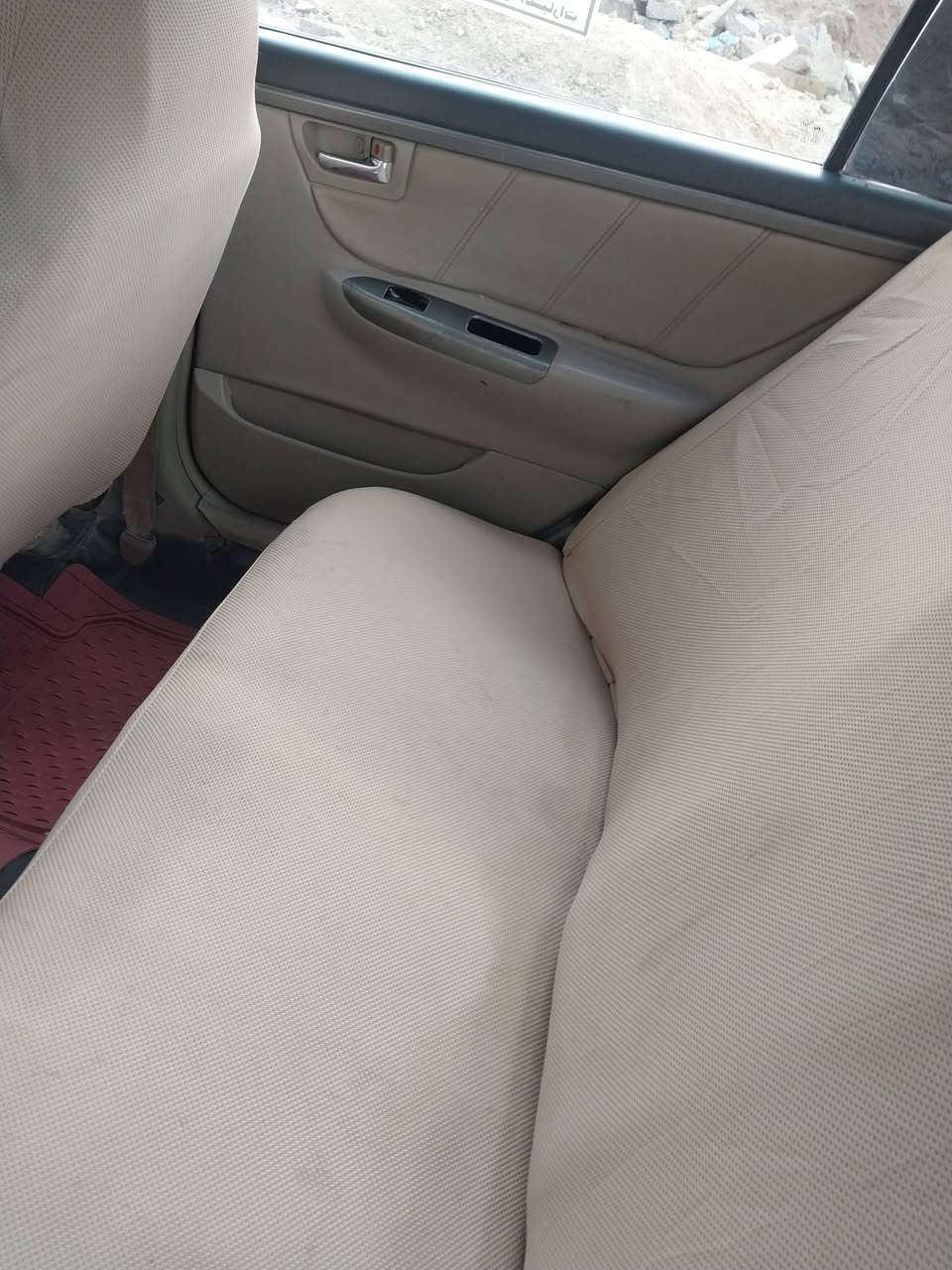 سلام عليكم جيلي موبل موديل ٢٠١٢ كير عادي السياره جاهزه محرك كير تخم تاير تبريد ثلج منظومه كامله جديده شاشه سنويه نهاية السنه مشروع وطني عندي وكاله عامه ثاني يوم تحويل السعر ٥٠ وبيهه مجال ترايك وين متريد للاستفسار *********** مكانهه ناصريه المركز رقمهه بغداد
