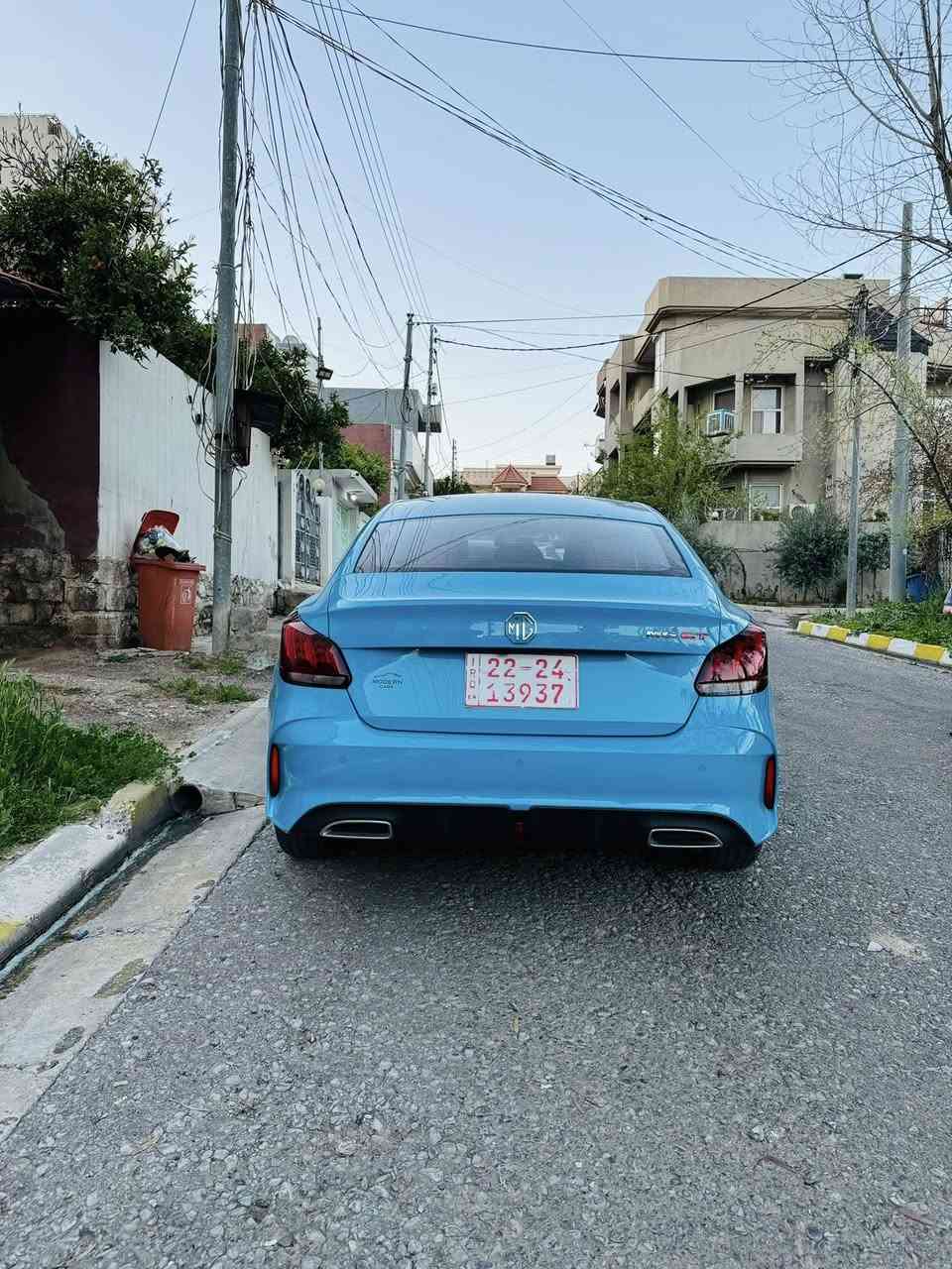 سيارة MG GT للبيع
اللون🔵الأزرق 
الموديل 2️⃣0️⃣2️⃣3️⃣
المواصفات Comfort 🚩
المحرك 1️⃣5️⃣0️⃣0️⃣Turbo
قوة الحصان 🐎1️⃣7️⃣3️⃣
العزم نيوتن متر 2️⃣5️⃣0️⃣
فتح سقف سلايت 
كامرة دوارة
شاشة car play
كوشن جلد
باب بصمة عند الدخول 
دبل سويج او بصمة عدد 2️⃣
تبريد مركزي قطعتين❄️
وبيها هواية من المواصفات 
بلا دعم بلا صبخ بلا اي شي جديد على وضع الشركة
ماشية 2️⃣6️⃣0️⃣0️⃣0️⃣ ألف فقط 
سيارة رقم دهوك  جديد رقم الماني
المكان دهوك 
تحويل بشرط
السعر 130 ورقة ومجال للطيبين
رقم تلفون 0️⃣7️⃣5️⃣0️⃣3️⃣6️⃣1️⃣8️⃣8️⃣9️⃣8️⃣
