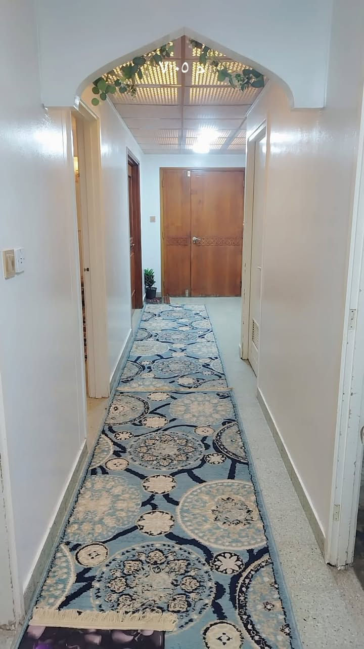 شقه للبيع 

طابق ارضي غرفتين حي الاول مع حديقه 

الشقه للبيع او مراوس بطابق ثاني غرفتين 

للتواصل ☎️ ***********
*********** ☎️ 

مكتب الافق_شارع الاميرات-مجمع الاخاء
