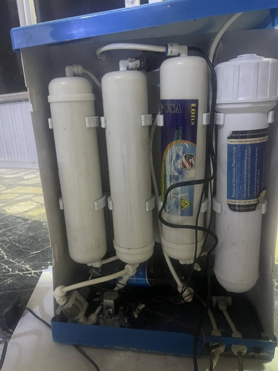 سلام عليكم غراض منزلية لبيع
1-سبلت واحد طن عادي شغال نضيف بي شوية عواج بالبوري قطعة داخلية مماثر يتعدل عادي سعرة 125 نهايتة
2-براد ماء سعرة 25 نهايتة 
3-جهاز ماء تصفية 25 نهايتة
ملاحضة اذا تاخذهم كلهن 150 الف قفل 
 مكاني بغداد شارع فلسطين ‭

‭0788 412 2597‬
