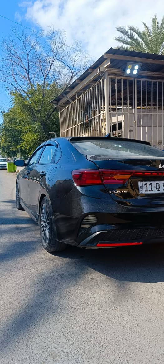 سلام عليكم
سياره فورتي موديل 23
جيتي لاين 1/1
حادثه مرفق بل صور بدون يرباك
مكان بغداد شارع حيفاء 
الرقم ***********
