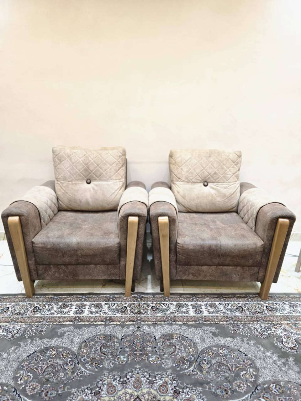 تخم جدديد ونضيف مابي اي ضرر مكان بغداد الغديريه 7مقاعد سعره 600,


**إذا كنت صاحب هذا الإعلان وتريد حذفه لأي سبب، رجاءا أرسل رسالة إلى الدعم الفني**