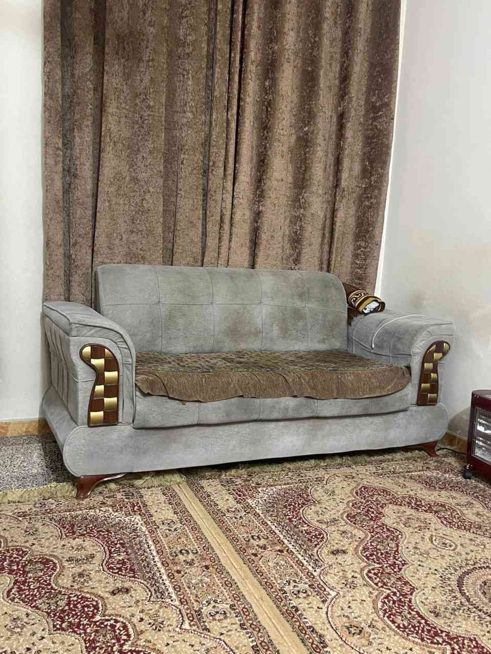 سلام عليكم للبيع تخم قنفات ديوان 10 مقاعد السعر350 الف وبي مجال قليل بي رجلين انكسرت وجبنه وحد جديده وشدينها عن الحلال والحرام مكان العطفيه


**إذا كنت صاحب هذا الإعلان وتريد حذفه لأي سبب، رجاءا أرسل رسالة إلى الدعم الفني**